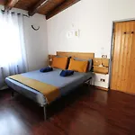 L' Arca *