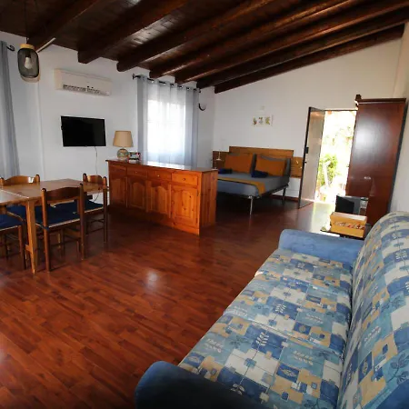 Апартаменти L' Arca *