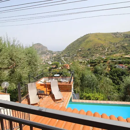 L' Arca Апартаменти *