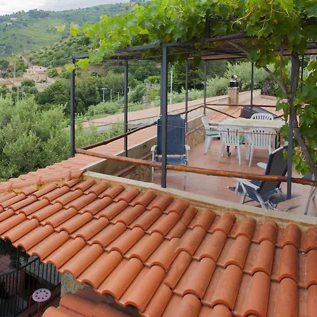 L' Arca * Чефалу