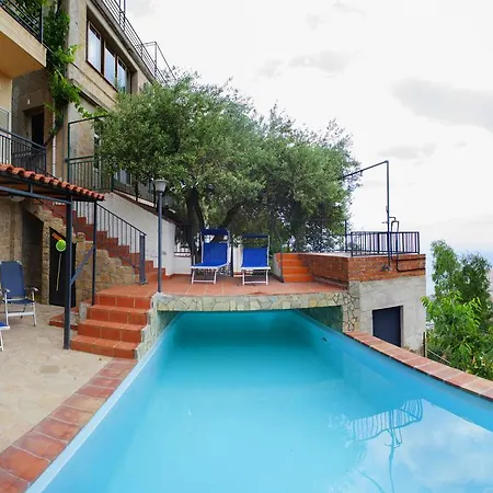 L' Arca Апартаменти Чефалу