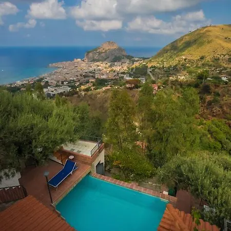 L' Arca Чефалу