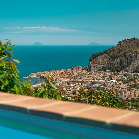 L' Arca * Чефалу