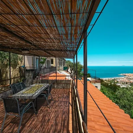 Апартаменти L' Arca Чефалу